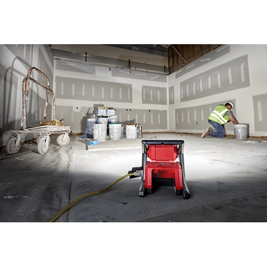 M18™ ROVER™ Dual Power Flood Light