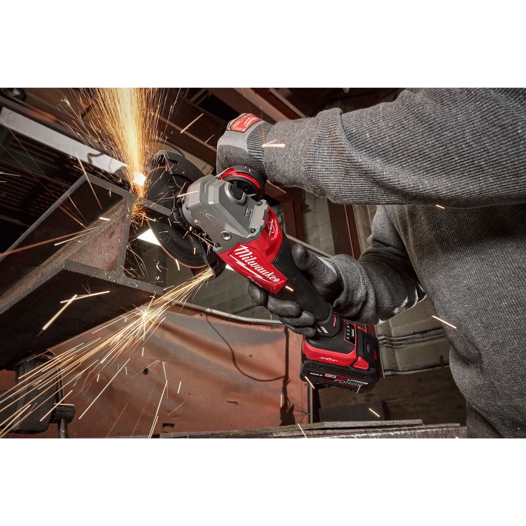 M18 FUEL™ 4-1/2"-6" Variable Speed Braking Grinder, Paddle Switch w/ ONE-KEY™
