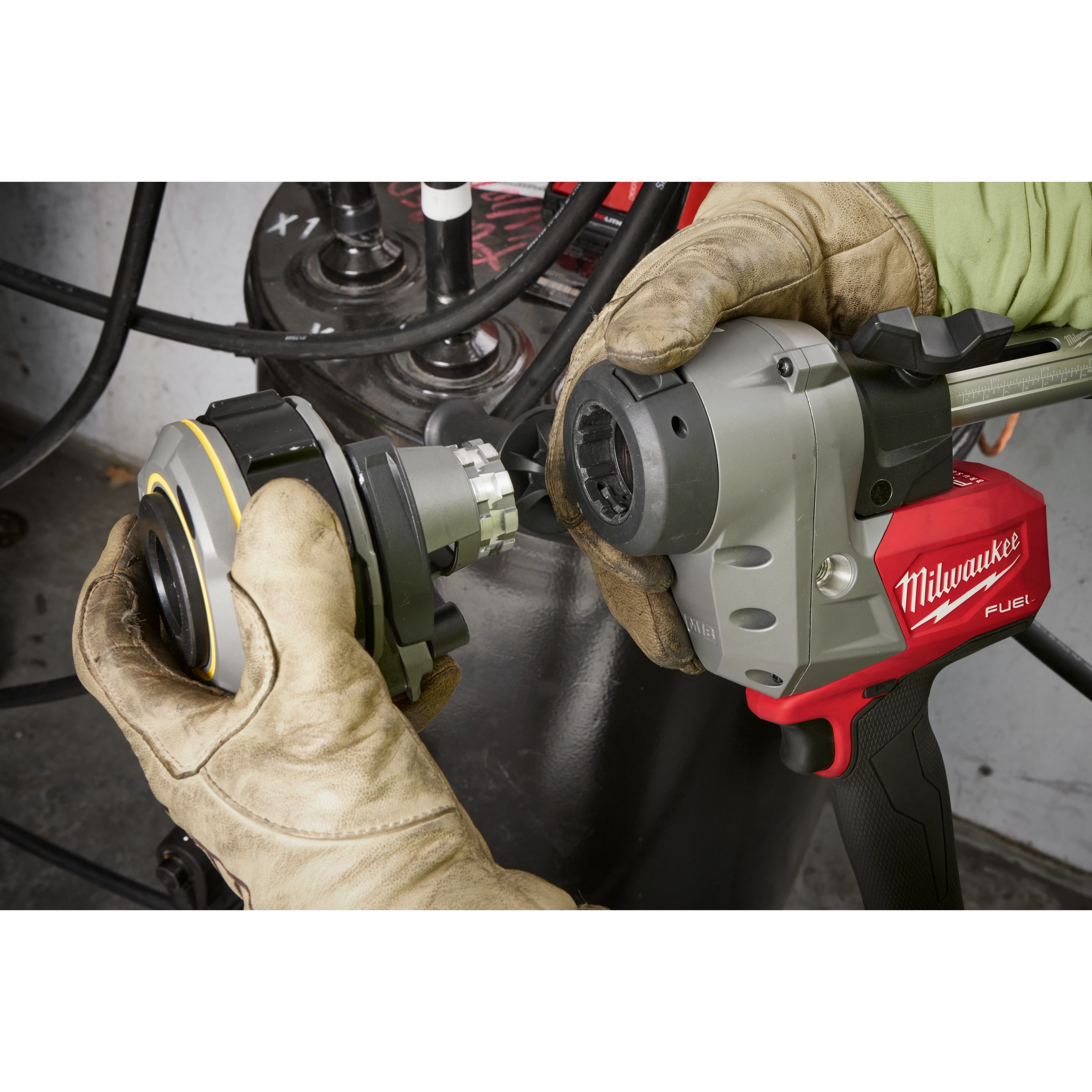 0.5" - 0.7" Adjustable Bushing for M18 FUEL™ Covered Conductor Cable Stripper