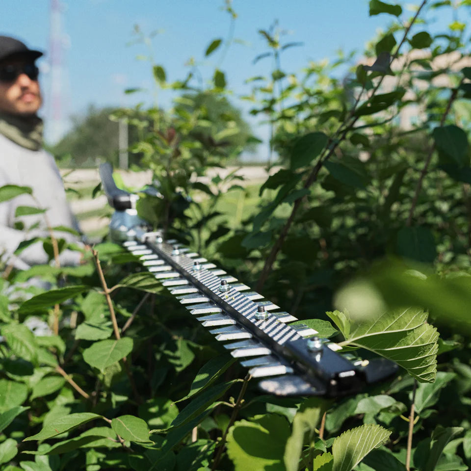Commercial 21” Articulating Pole Hedge Trimmer