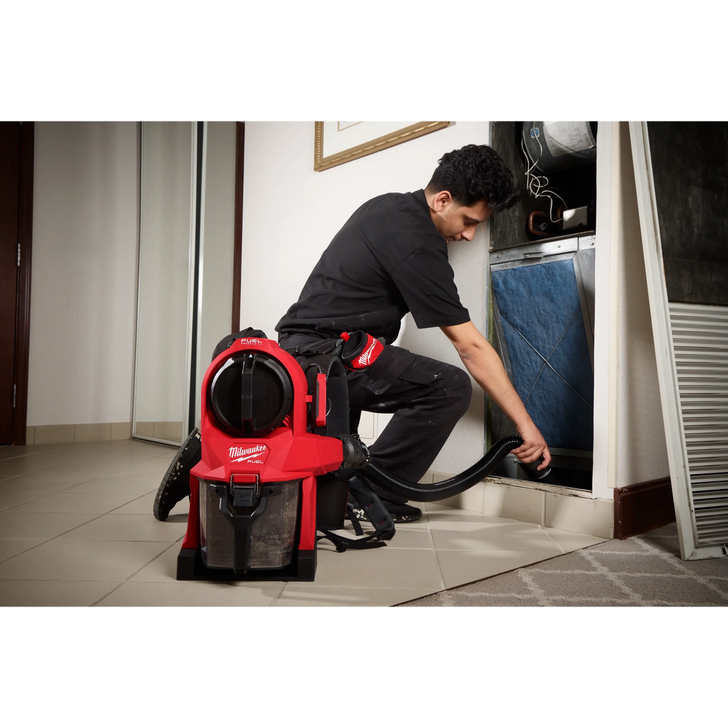 M18 FUEL™ 3-in-1 Backpack Vacuum