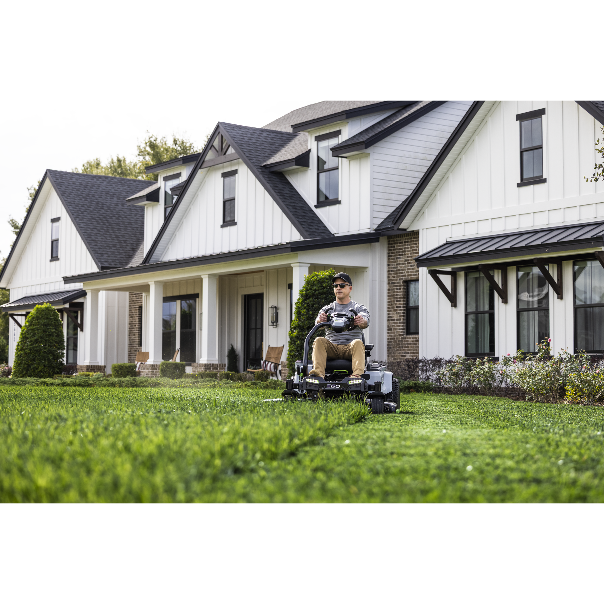 42" Z6 Zero Turn Mower with e-STEER™ Technology Kit