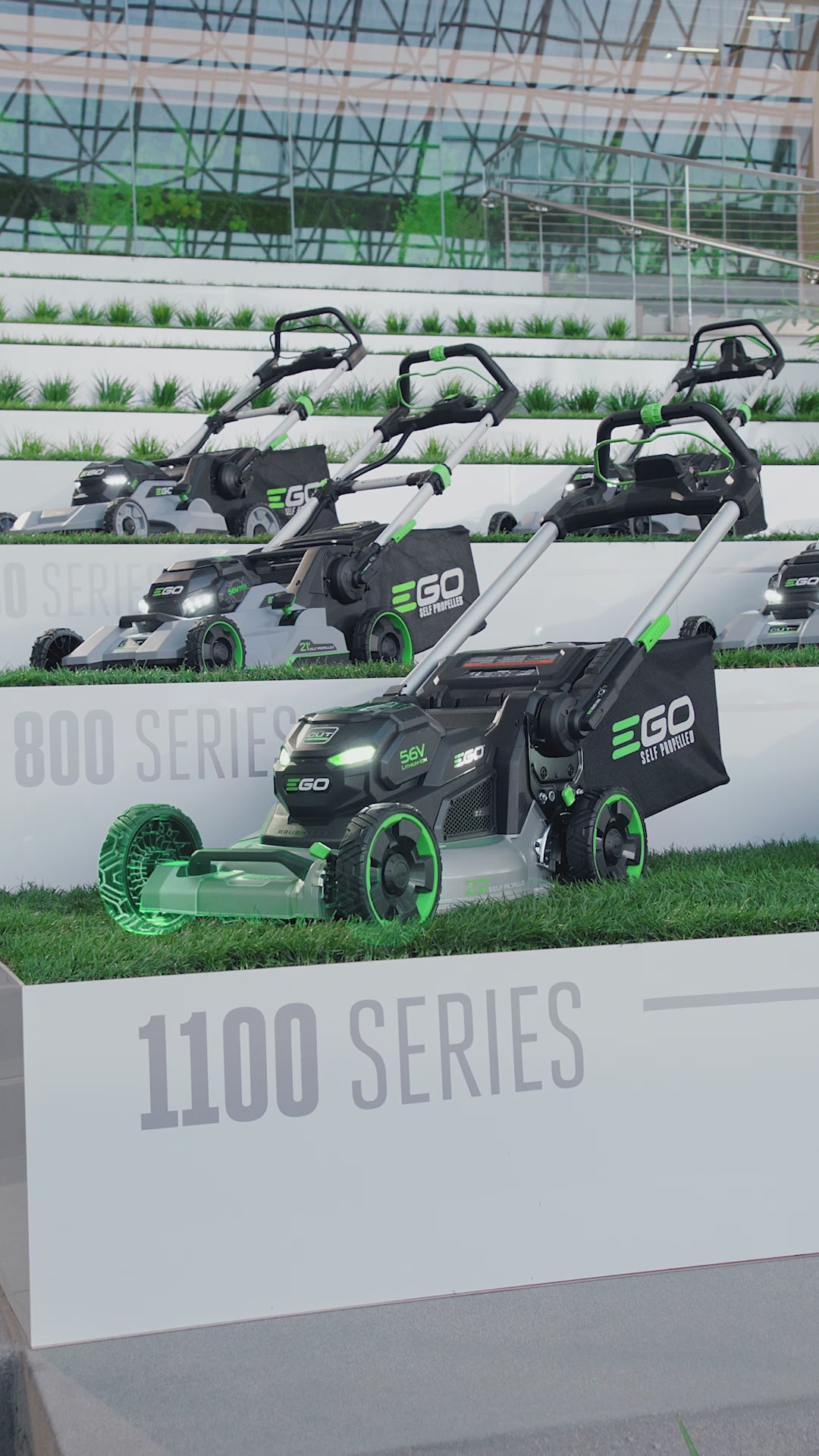 22" Self-Propelled Lawn Mower with Aluminum Deck and Select Cut™