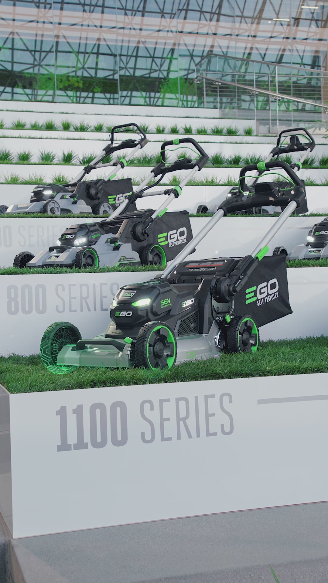 22" Self-Propelled Lawn Mower with Aluminum Deck and Select Cut™